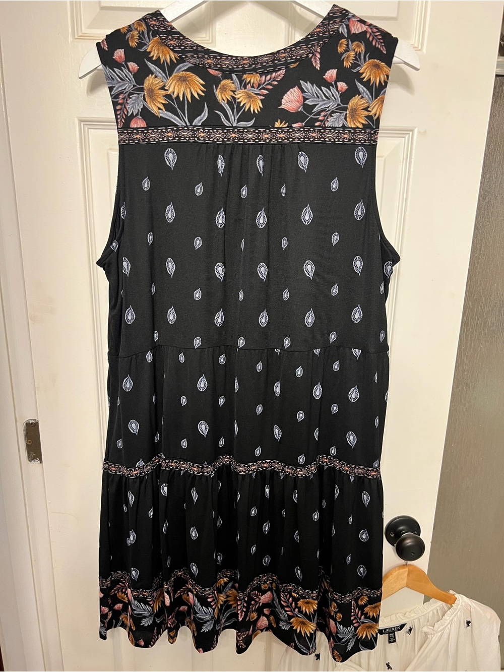 Style & Co. Black Floral Tiered V-Neck Sleeveless Dress - Picture 2 of 6